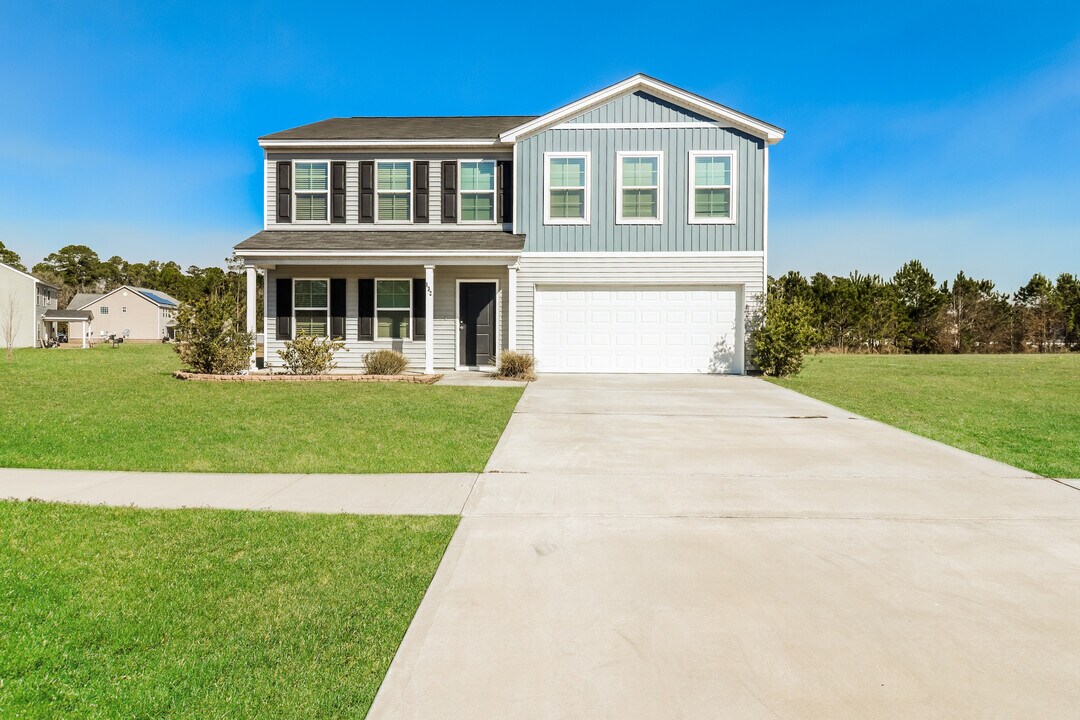 132 Tondee Wy in Midway, GA - Foto de edificio