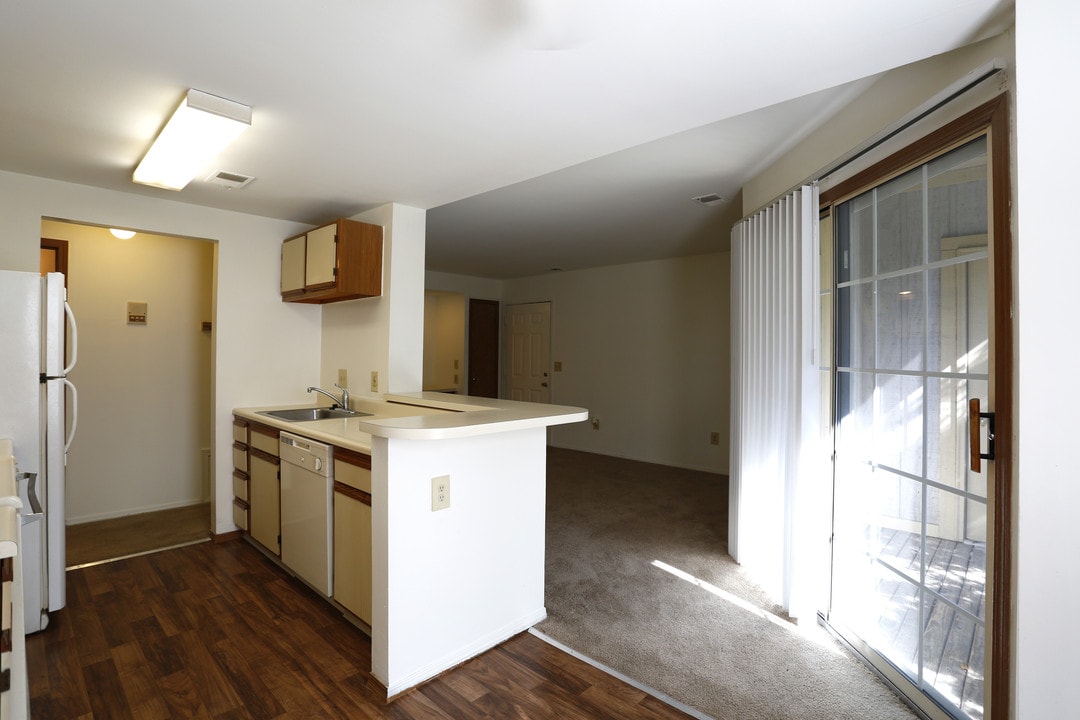 Woodhills Apartments in West Carrollton, OH - Foto de edificio