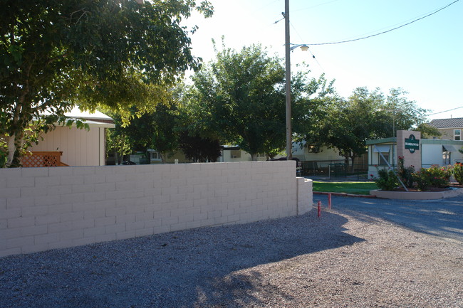 Bramblewood Mobile Home Park in Las Vegas, NV - Foto de edificio - Building Photo