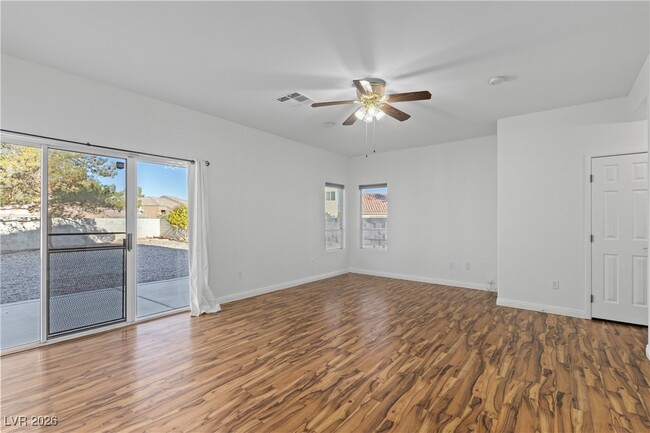 9475 S Soloshine St in Las Vegas, NV - Building Photo - Building Photo