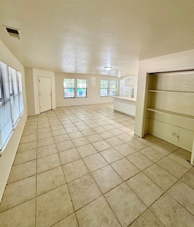 643 W 6th St in Chico, CA - Building Photo - Building Photo