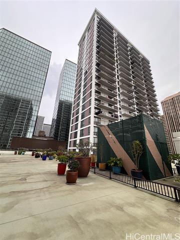 225 Queen St in Honolulu, HI - Building Photo - Building Photo