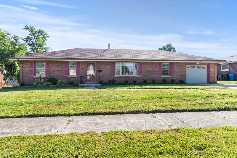521 Bryanwood Pkwy in Lexington, KY - Building Photo