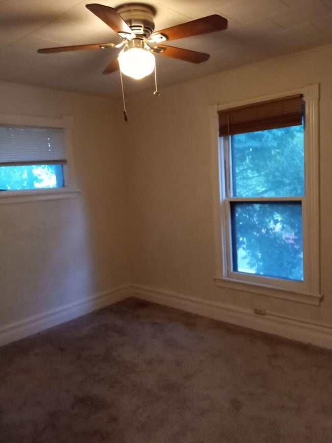 404 Birr St, Unit 2 in Rochester, NY - Building Photo - Building Photo