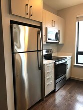 45 Marion St, Unit 302 in Brookline, MA - Foto de edificio - Building Photo