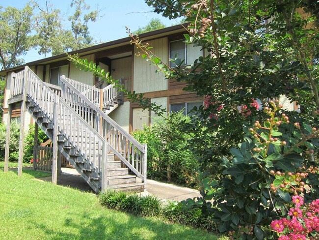 property at 740 Pointe Ct