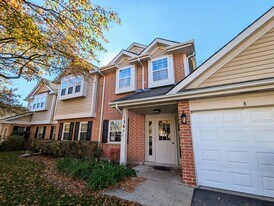 1361 E Evergreen Dr in Palatine, IL - Building Photo