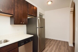 2936 W Palmer St, Unit 201 in Chicago, IL - Foto de edificio - Building Photo