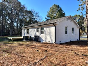 548 Starling Way in Rocky Mount, NC - Building Photo - Building Photo