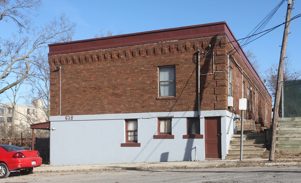 628 Wayne St in Cincinnati, OH - Building Photo