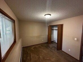 812 6th Ave NE in Buffalo, MN - Building Photo - Building Photo