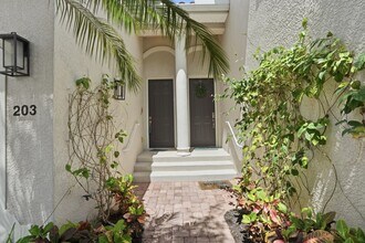 12854 Carrington Cir in Naples, FL - Building Photo - Building Photo