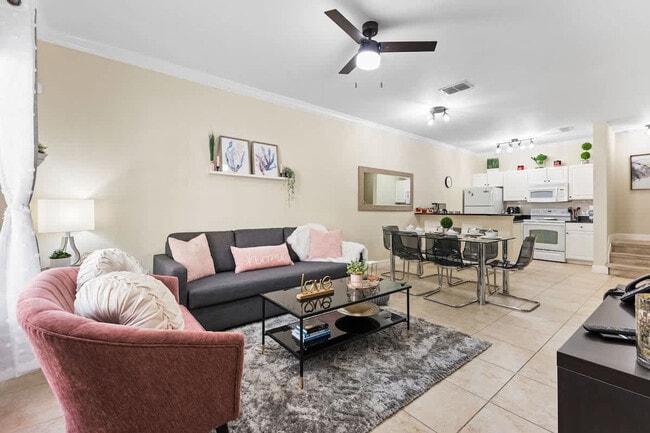 2960 Lucayan Harbour Cir