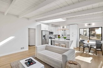 2612 Alma Ave in Manhattan Beach, CA - Building Photo - Building Photo