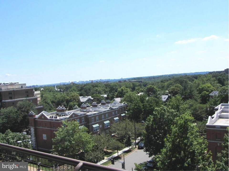 3601 Wisconsin Ave NW in Washington, DC - Building Photo