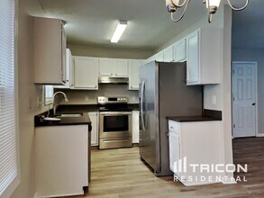 3008 Brittany Dr in Clayton, NC - Building Photo - Building Photo