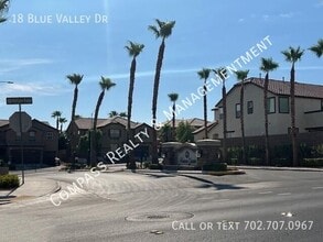18 Blue Valley Dr in Henderson, NV - Building Photo - Building Photo