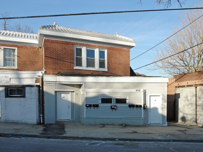 3712 Windsor Mill Rd in Baltimore, MD - Foto de edificio - Building Photo