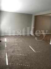 17621 Grandview Dr in Hazel Crest, IL - Building Photo - Building Photo