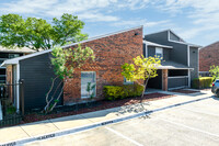 Creekstone in Dallas, TX - Foto de edificio - Building Photo