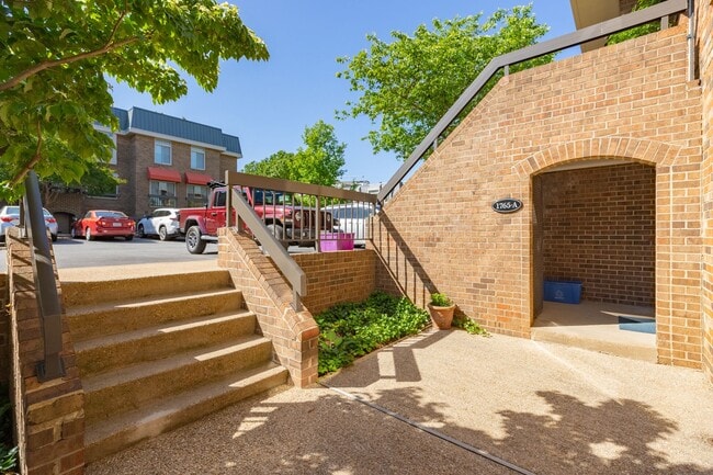 1765-A S Hayes St in Arlington, VA - Building Photo - Building Photo