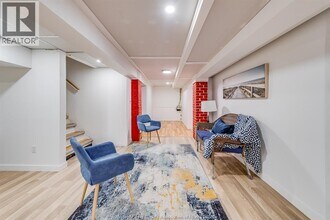 961 Ouellette Ave in Windsor, ON - Building Photo - Building Photo