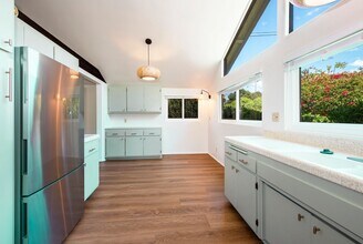 4777 Vieja Dr in Santa Barbara, CA - Building Photo - Building Photo