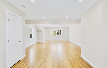 136 Nelson Ave, Unit 2 in Harrison, NY - Building Photo - Building Photo