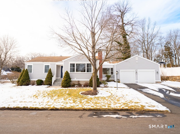 property at 15 Ridgebrook Dr