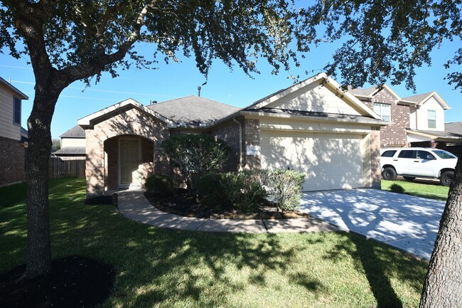 3306 Southern Grove Ln in Pearland, TX - Building Photo - Building Photo
