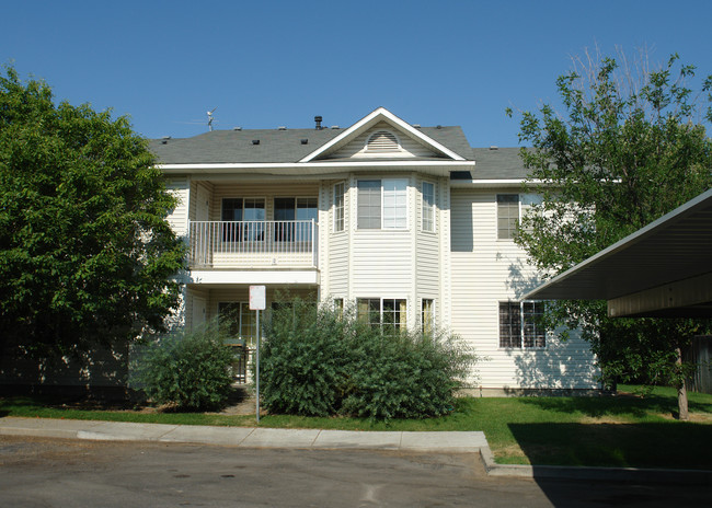 6589 W Lucky Ln in Boise, ID - Foto de edificio - Building Photo