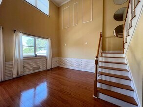 769 Montgomery St in Jersey City, NJ - Building Photo - Building Photo