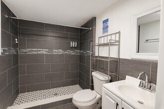 5525 Quist Dr in Port Richey, FL - Building Photo - Building Photo