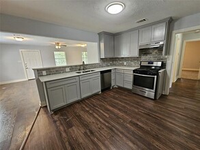 116 Charlene Dr in Hurst, TX - Building Photo - Building Photo