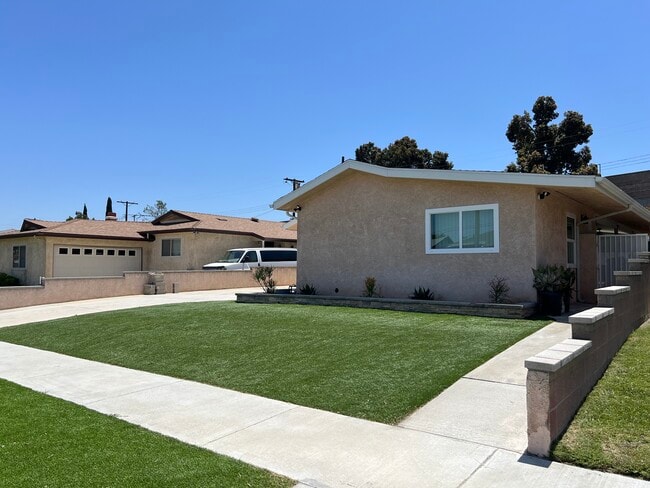 property at 1046 W 187th Pl