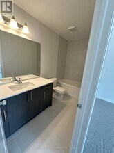 155 Equestrian Way in Cambridge, ON - Building Photo - Building Photo