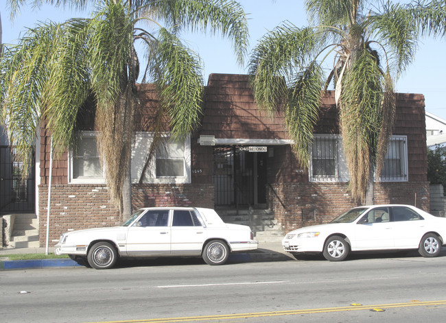 The Courtyards in Long Beach in Long Beach, CA - Building Photo - Building Photo