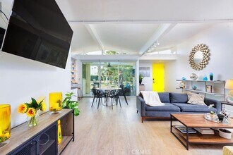 73700 Grapevine St, Unit 6 in Palm Desert, CA - Foto de edificio - Building Photo