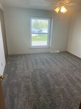 734 Fairwood Dr in Neenah, WI - Building Photo - Building Photo