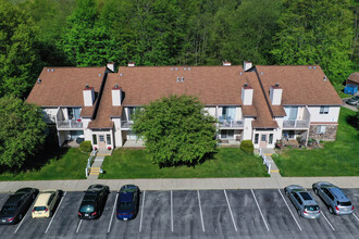 Pine Tree Village Apartments in West Middlesex, PA - Building Photo - Building Photo