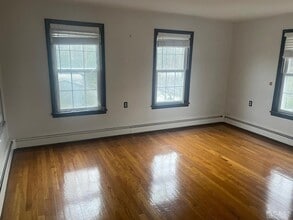 150 Buckelew Ave in Jamesburg, NJ - Building Photo - Building Photo