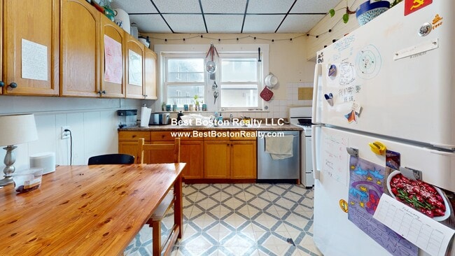 6 Bailey St in Somerville, MA - Building Photo - Building Photo