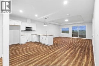 162 McLellan Ave in Amherstburg, ON - Building Photo - Building Photo