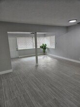 2010 NE 33rd St in Lighthouse Point, FL - Building Photo - Building Photo