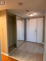 6720 Glen Erin Dr in Mississauga, ON - Building Photo