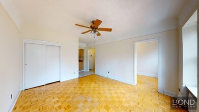799 Lexington Ave in New York, NY - Building Photo - Building Photo