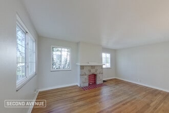 2708 5th St in Monroeville, PA - Building Photo - Building Photo
