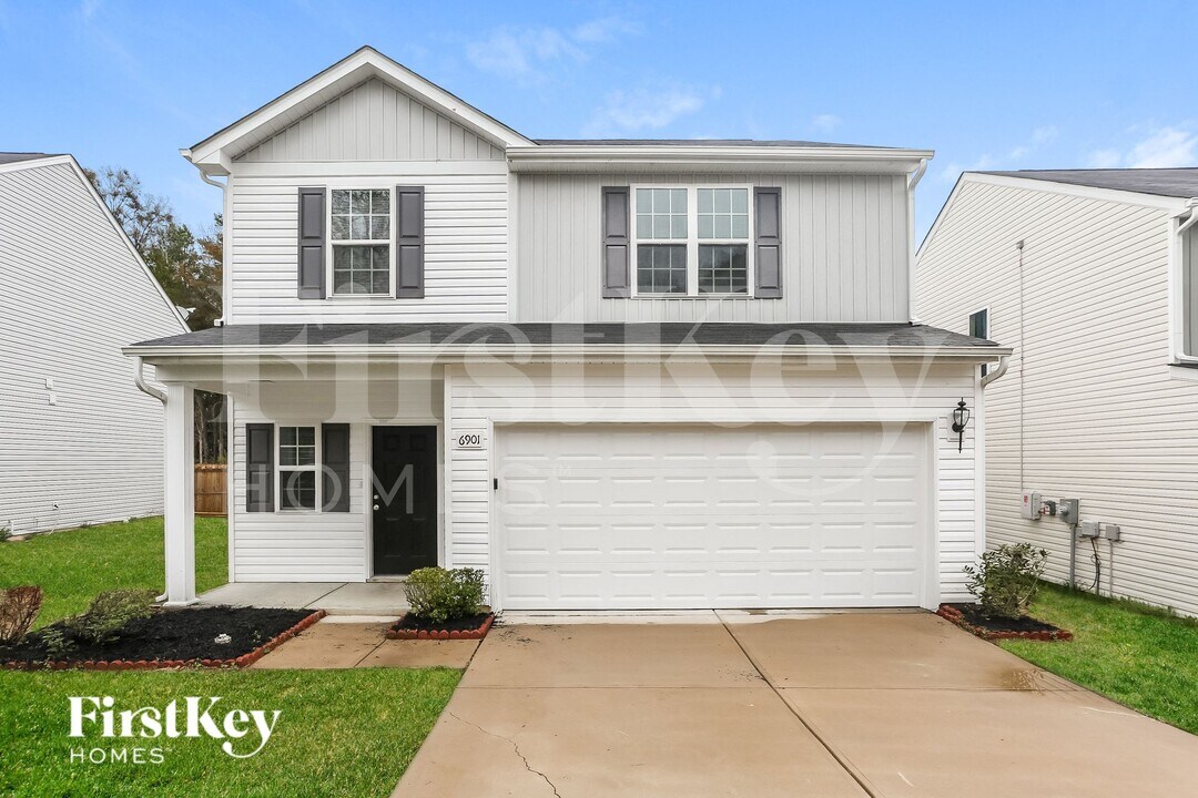 6901 Ware Rd in Charlotte, NC - Building Photo