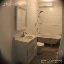 12 Bradley St, Unit 2 in Burlington, VT - Building Photo - Building Photo