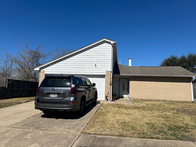 16334 Rancho Blanco Dr